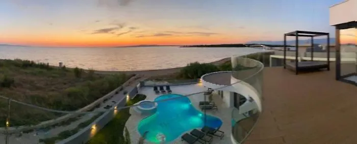 The Viewbay
